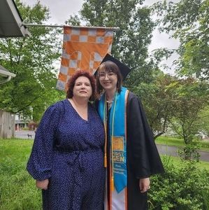 Meet your Posher, Selena